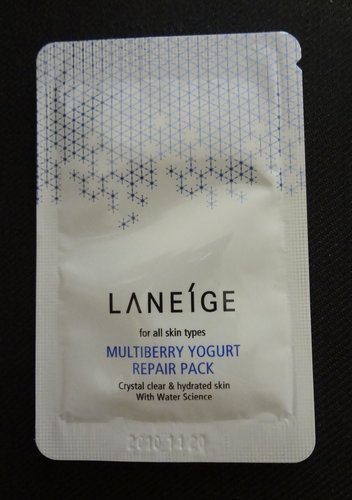 Laneige Multiberry Yogurt Repair Pack (莓果精華乳酪營養面膜) 7.jpg