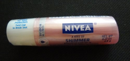 Nivea A Kiss Of Shimmer Radiant Lip Care SPF10 10.jpg