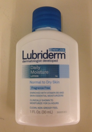 Lubriderm Daily Moisture Lotion (Fragrance Free Normal to Dry Skin) 2.JPG