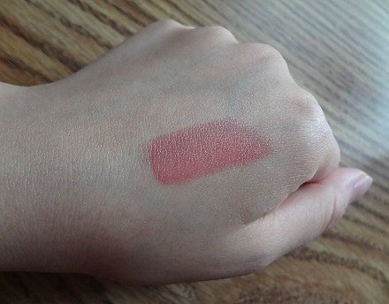 Essence Longlasting Lipsticks (07 Natural Beauty) 6.JPG