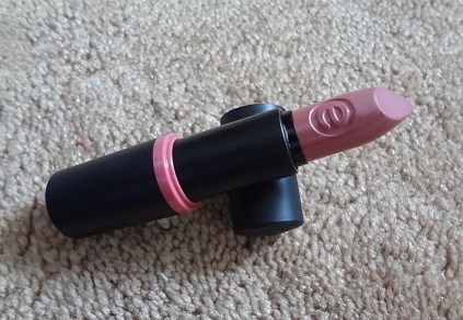 Essence Longlasting Lipsticks (07 Natural Beauty) 5.JPG