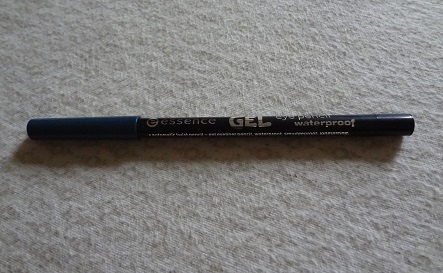 Essence Gel Eye Pencil Waterproof, 04 Blue Lagoon 1.JPG