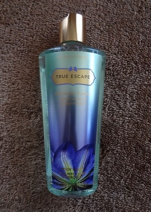 Victoria%5Cs Secret Body Wash, True Escape 1.JPG