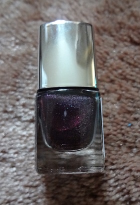 Covergirl Outlast Stay Brilliant Glosstinis Nail Polish (The Hunger Game Collection), 625 Violet Flicker 3.JPG