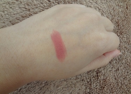 M.A.C Love Me Lipstick, Under The Covers 8.JPG