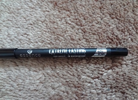 Essence Extreme Lasting Eye Pencil, 01 Blacklove 2.JPG