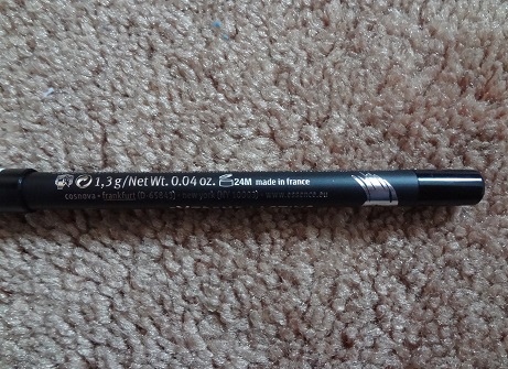 Essence Extreme Lasting Eye Pencil, 01 Blacklove 5.JPG