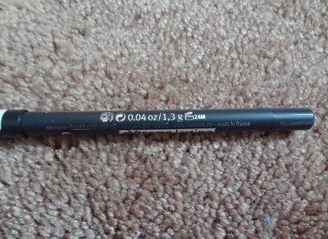 Essence Extreme Lasting Eye Pencil, 03 Black Midnight Sky 5.JPG