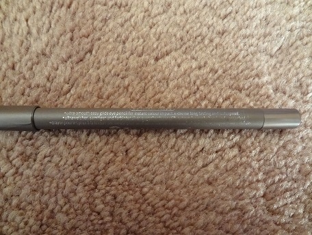 Essence Extreme Lasting Eye Pencil, 05 Rockin%5C  Taupe 4.JPG