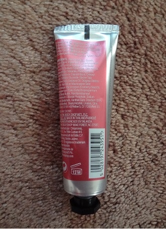 The Body Shop Frosted Cranberry Hand Cream (2014 Holiday Limited Edition Collection) 2.JPG