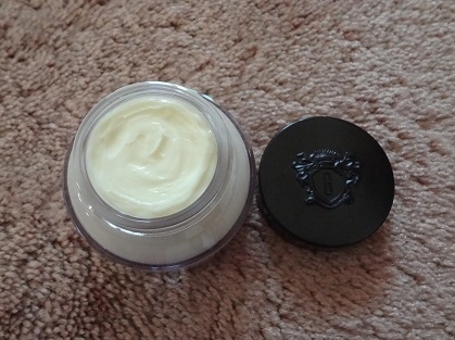 Bobbi Brown Vitamin Enriched Face Base Priming Moisturizer 11.JPG