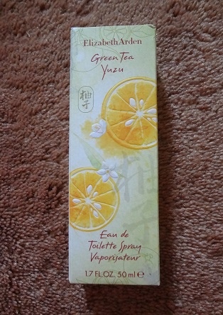 Elizabeth Arden Green Tea Yuzu Eau De Toilette 5.JPG