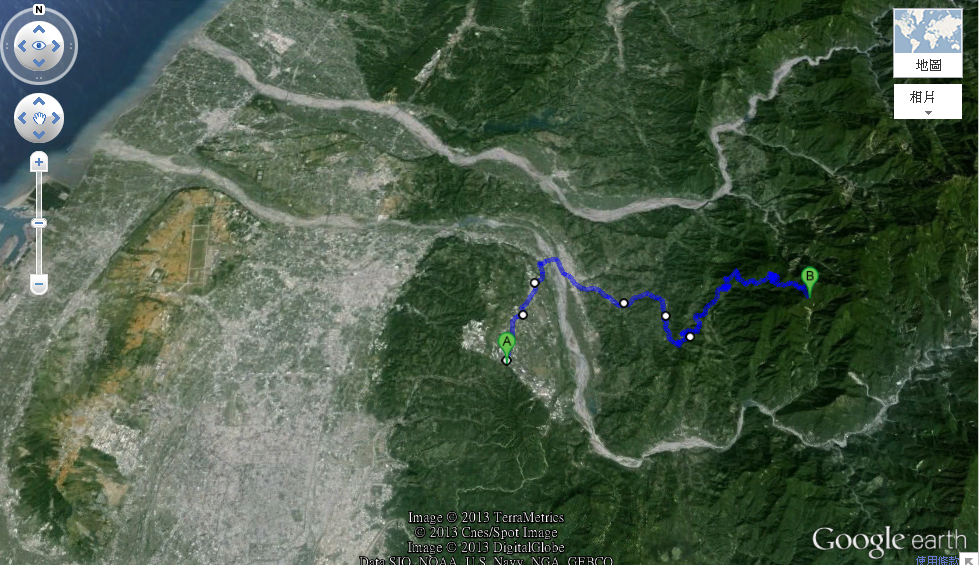 2013-10-04 72km 鳶嘴山登山路口 標高1800m