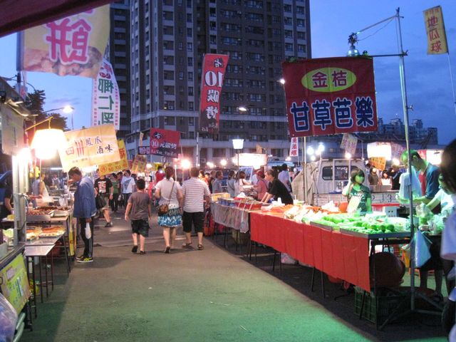 旱溪夜市.jpg 旱溪夜市.jpg