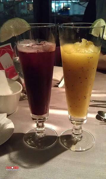 蜜桃黑醋栗汁&奇異芒果汁 蜜桃黑醋栗汁&奇異芒果汁