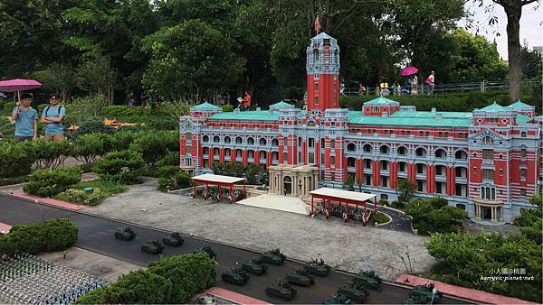 迷你總統府閱兵典禮 迷你總統府閱兵典禮