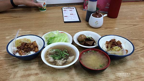 向宏魯肉飯-餐點