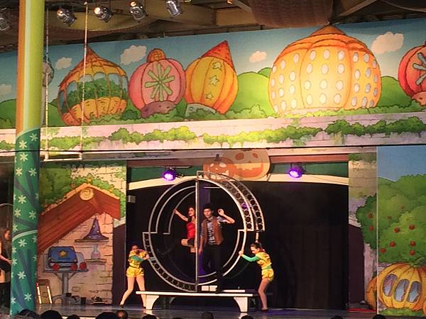 香格里拉-魔術表演 香格里拉-魔術表演