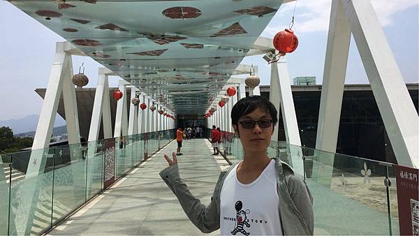 入口天橋 入口天橋