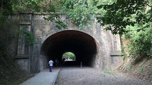 崎頂子母隧道 崎頂子母隧道