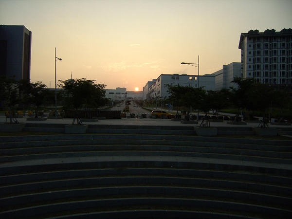 夕陽西下 夕陽西下