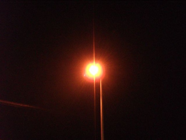 夜中路燈