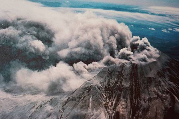 聖海倫火山