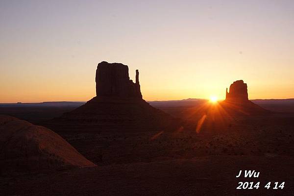 04 14 Monument Valley sunrise (49).JPG