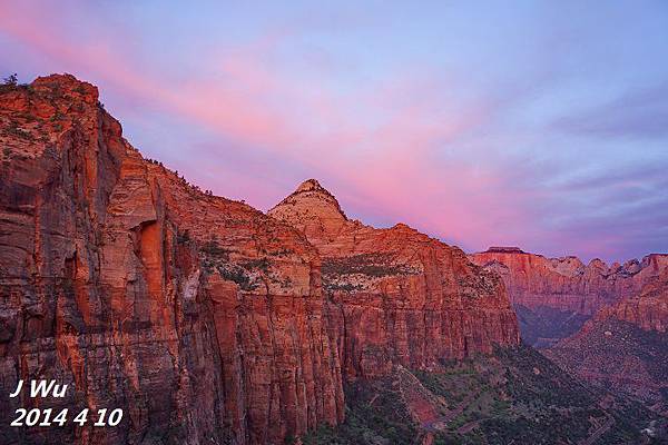 04 11 Zion sunrise (11).JPG