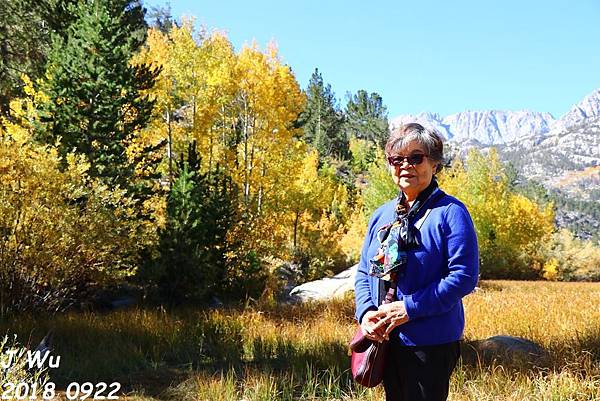 0922 mom, Lone Pine to Mammoth Lakes (153).JPG