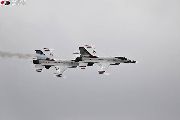 USAF Thunderbirds F-16C (113).JPG