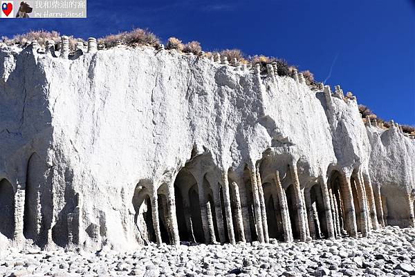 加州 湖濱石柱 Crowley Lake  (18).JPG