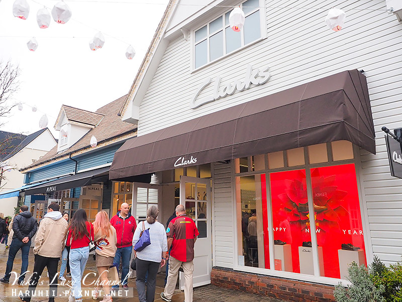 bicester village clarks