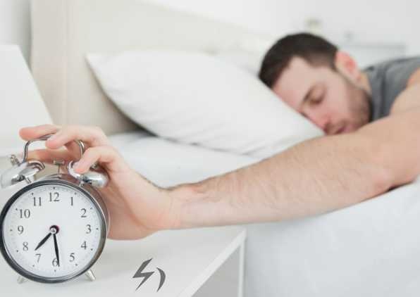 3_Tricks_to_avoid_Oversleeping.jpg 3_Tricks_to_avoid_Oversleeping.jpg