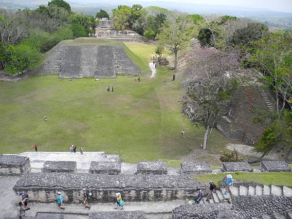 2015-4-18 Xunantunich