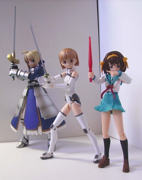 Figmaハルヒ與其他可動美少女塗裝完成品的手部道具裝備性檢驗