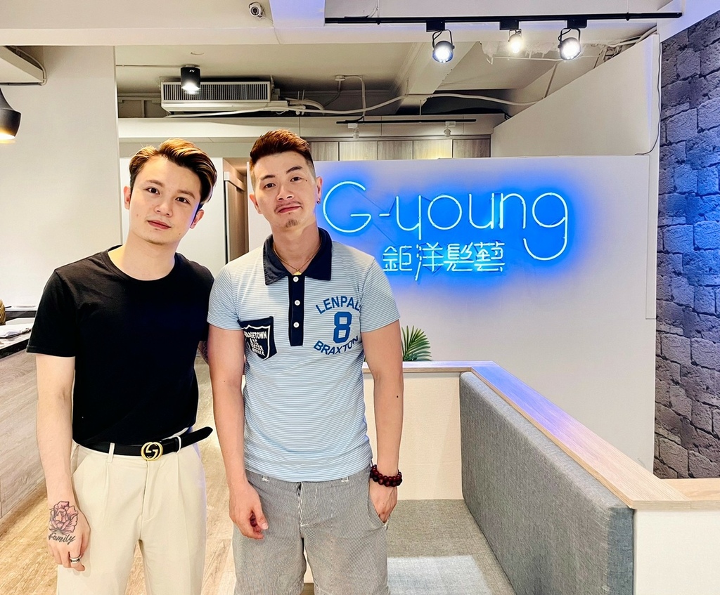 G-Young Hair Salon鉅洋髮藝_合影 (2).jpg