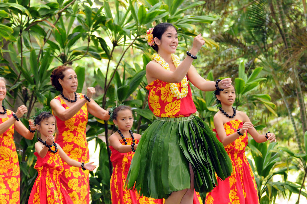 DSC_0212a Ha Hale o Kahala of Kumu Hula Leimomi Maldonado and Alakai Loren Kanoelani Chang