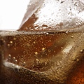 JW161_350A_Cola_Close_up_of_Cola_and_ice.jpg