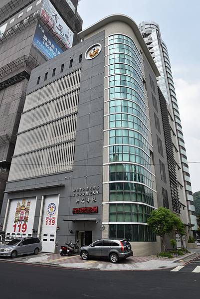 天南營造-新北市政府消防局新店分隊新建工程 鋁帷幕 -1.JPG