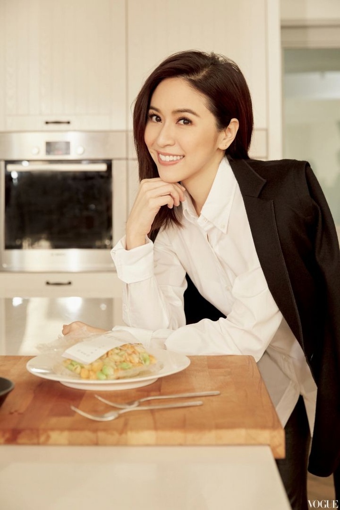 201802 vogue 蔡依珊 內頁專訪 hc group 03.jpg 201802 vogue 蔡依珊 內頁專訪 hc group 03.jpg