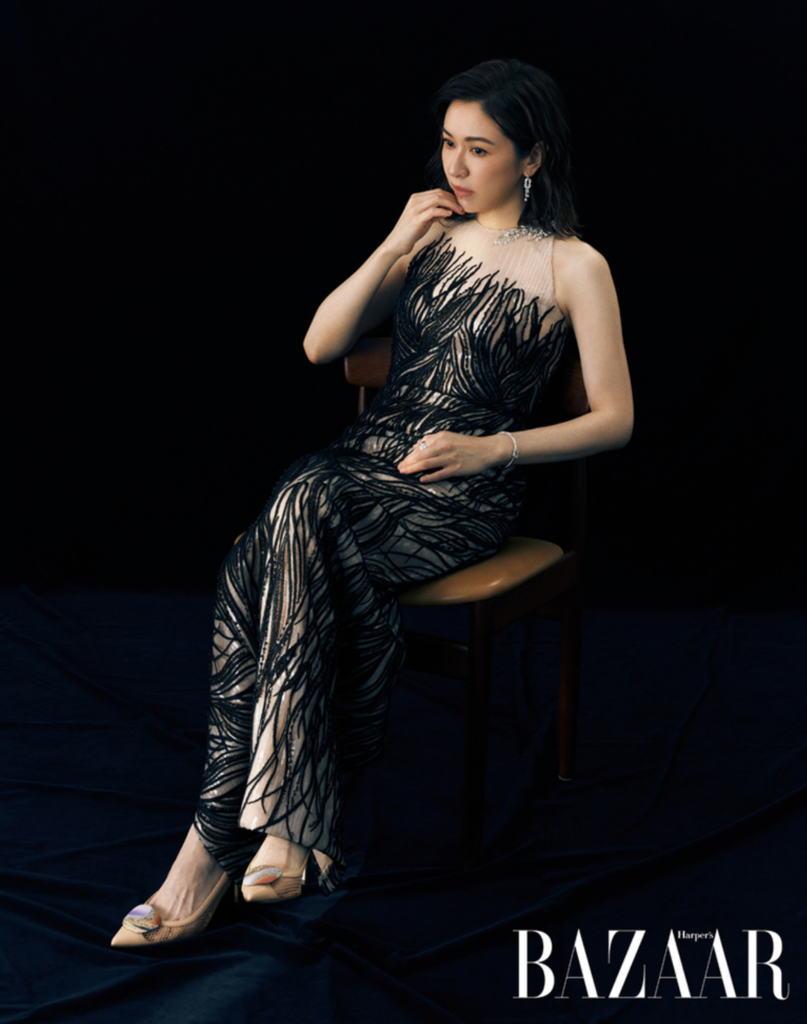 20220412 蔡依珊 harpers bazaar 四月 女力專題 獨家專訪 sandy by hc group 03.png