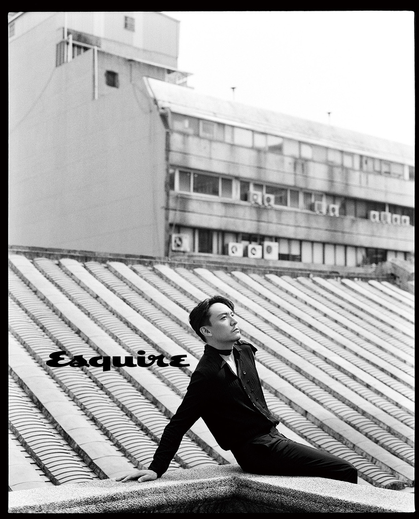 20220703 Esquire 君子雜誌 七月號 張震 封面人物 johnny by hc group 13.jpeg