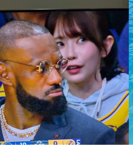 NBA開幕戰歪樓！「AV界赤木晴子」突無預警現身同框詹皇　網
