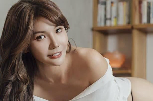 台灣名模變AV女優！177逆天長腿交纏　激戰百人全身瘀青