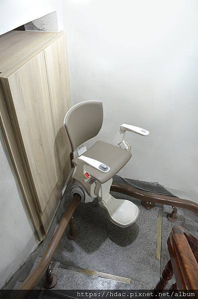 台中樓梯升降椅安裝_泓電樓梯升降椅030 台中樓梯升降椅安裝_泓電樓梯升降椅030