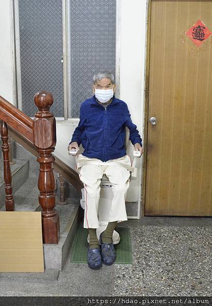 台中樓梯升降椅安裝_泓電樓梯升降椅07 台中樓梯升降椅安裝_泓電樓梯升降椅07