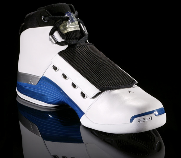 Air-Jordan-17-White-College-Blue-Black-5.png