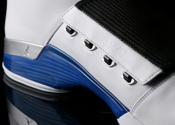 Air-Jordan-17-White-College-Blue-Black-9.png