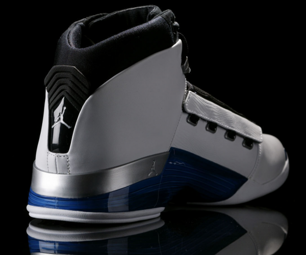 Air-Jordan-17-White-College-Blue-Black-10.png